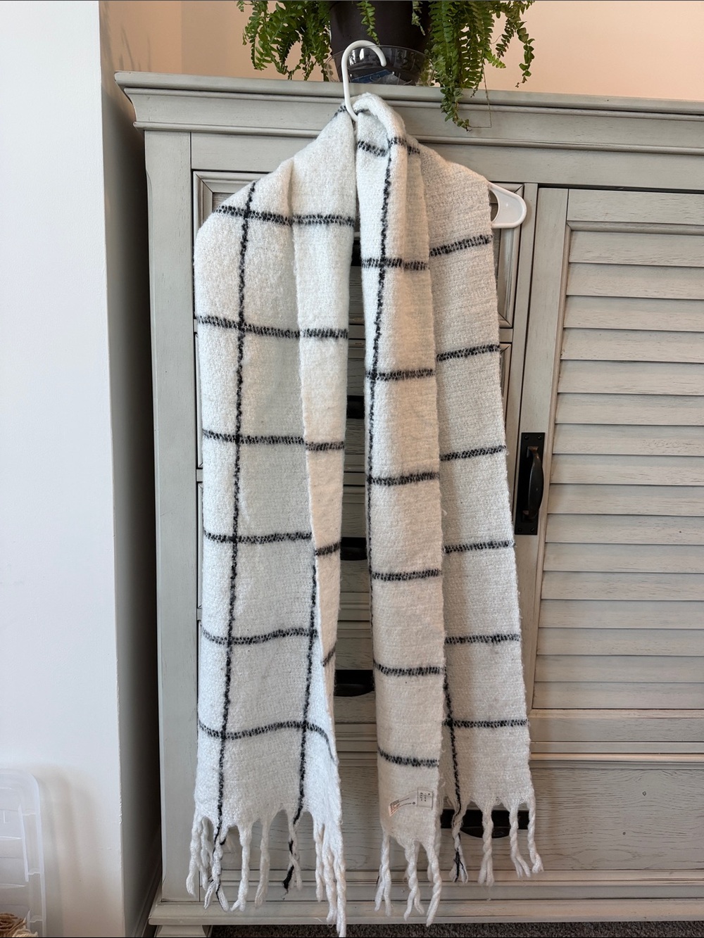 White Plaid Fringe Scarf/Wrap